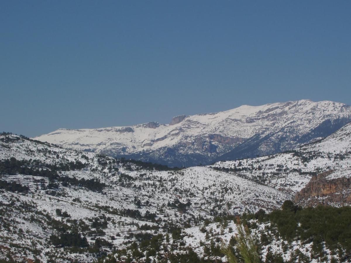 Las Encinas Yeste Exteriér fotografie