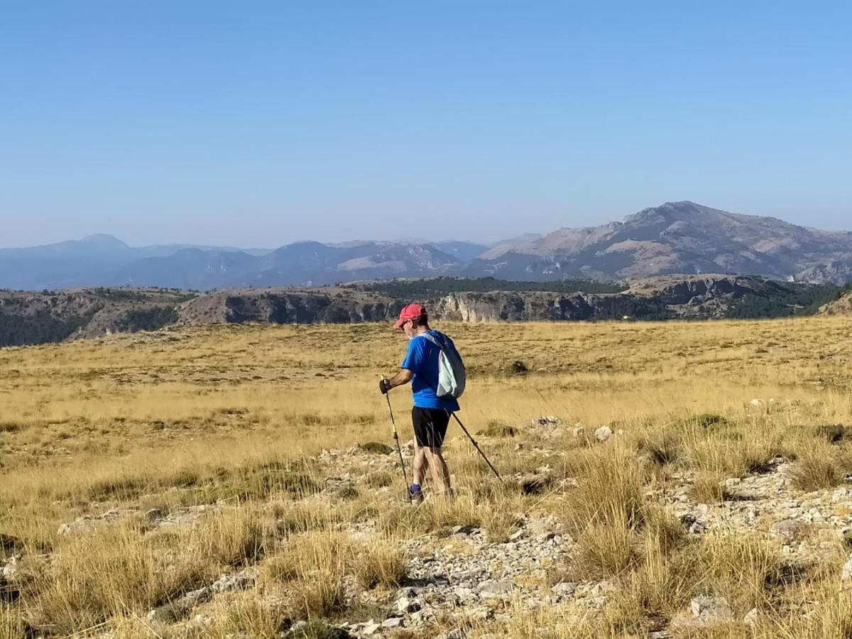 Las Encinas Yeste Exteriér fotografie