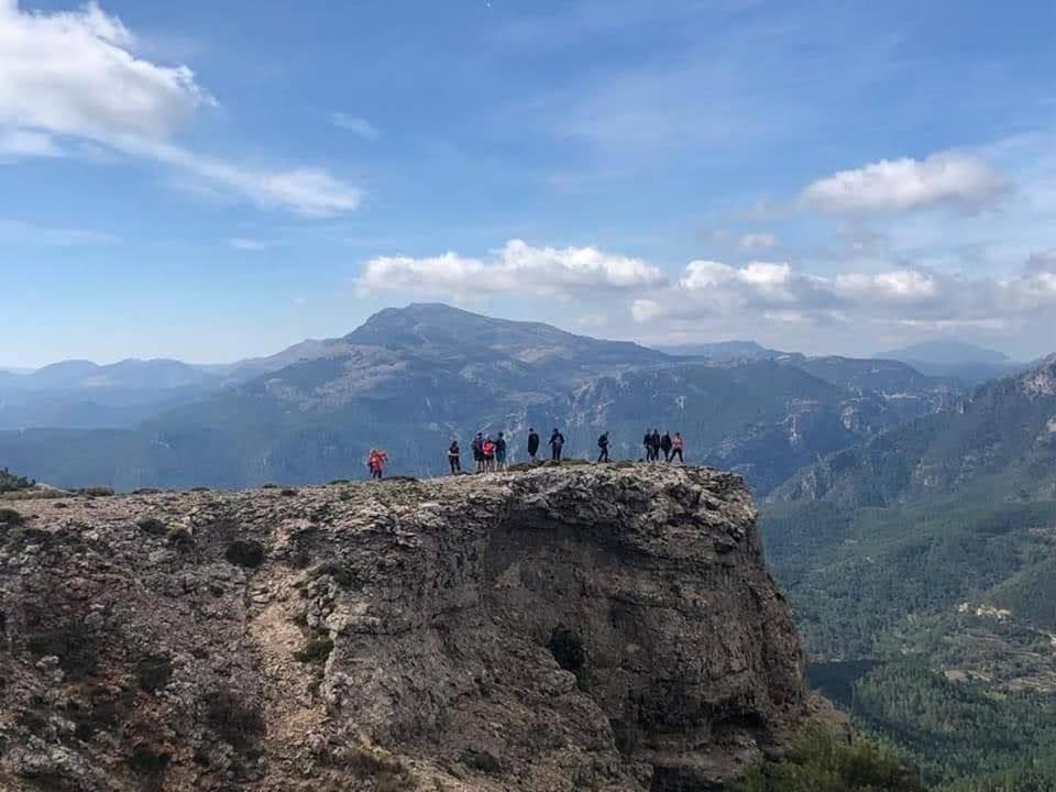 Las Encinas Yeste Exteriér fotografie