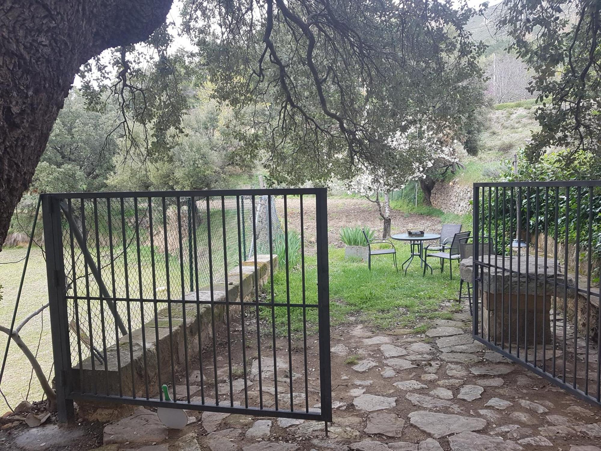 Las Encinas Yeste Exteriér fotografie